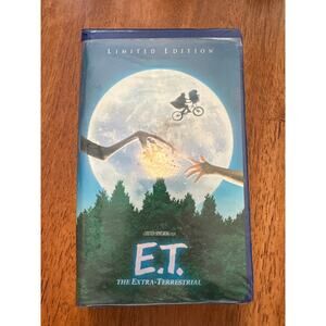 E.T. The Extra Terrestrial VHS Limited Edition 2002 Steven Spielberg Clamshell